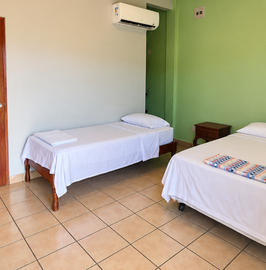 Habitación doble de Hotel Posada San Juan en San Juan Pueblo